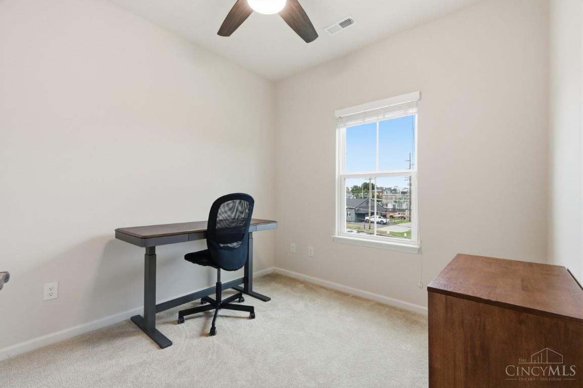 5 Wentworth Lane Property Photo 41