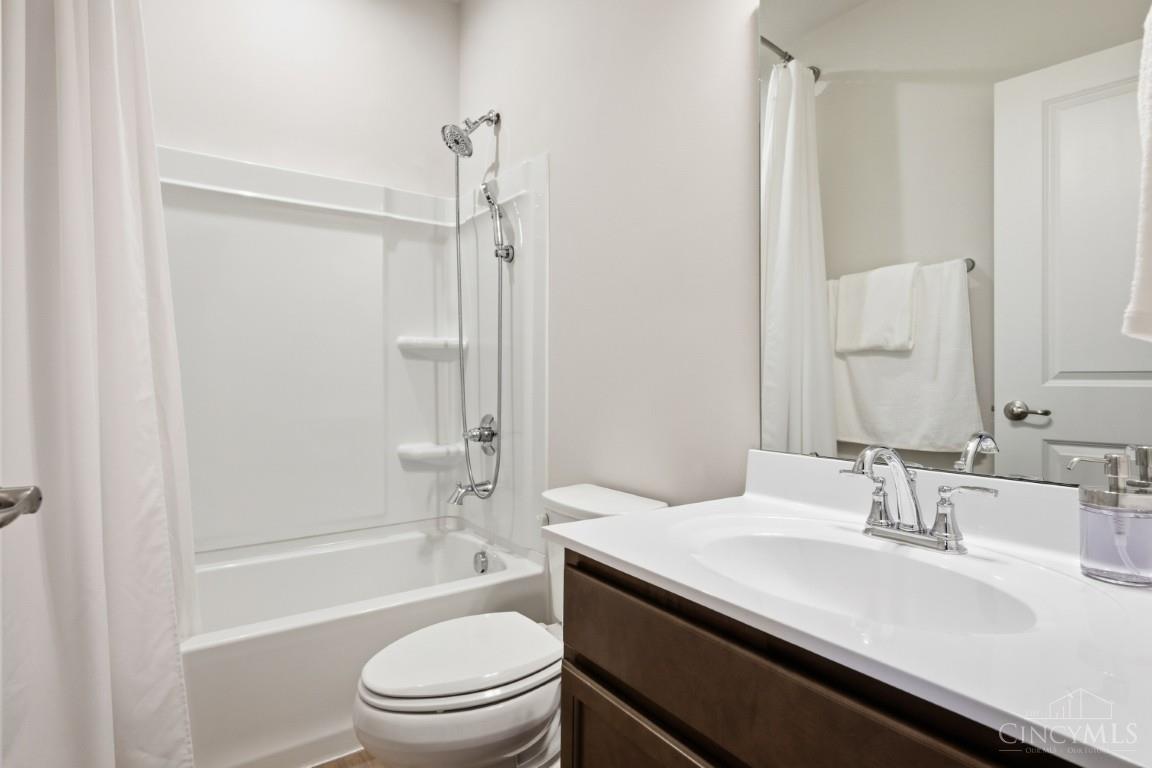 5 Wentworth Lane Property Photo 44