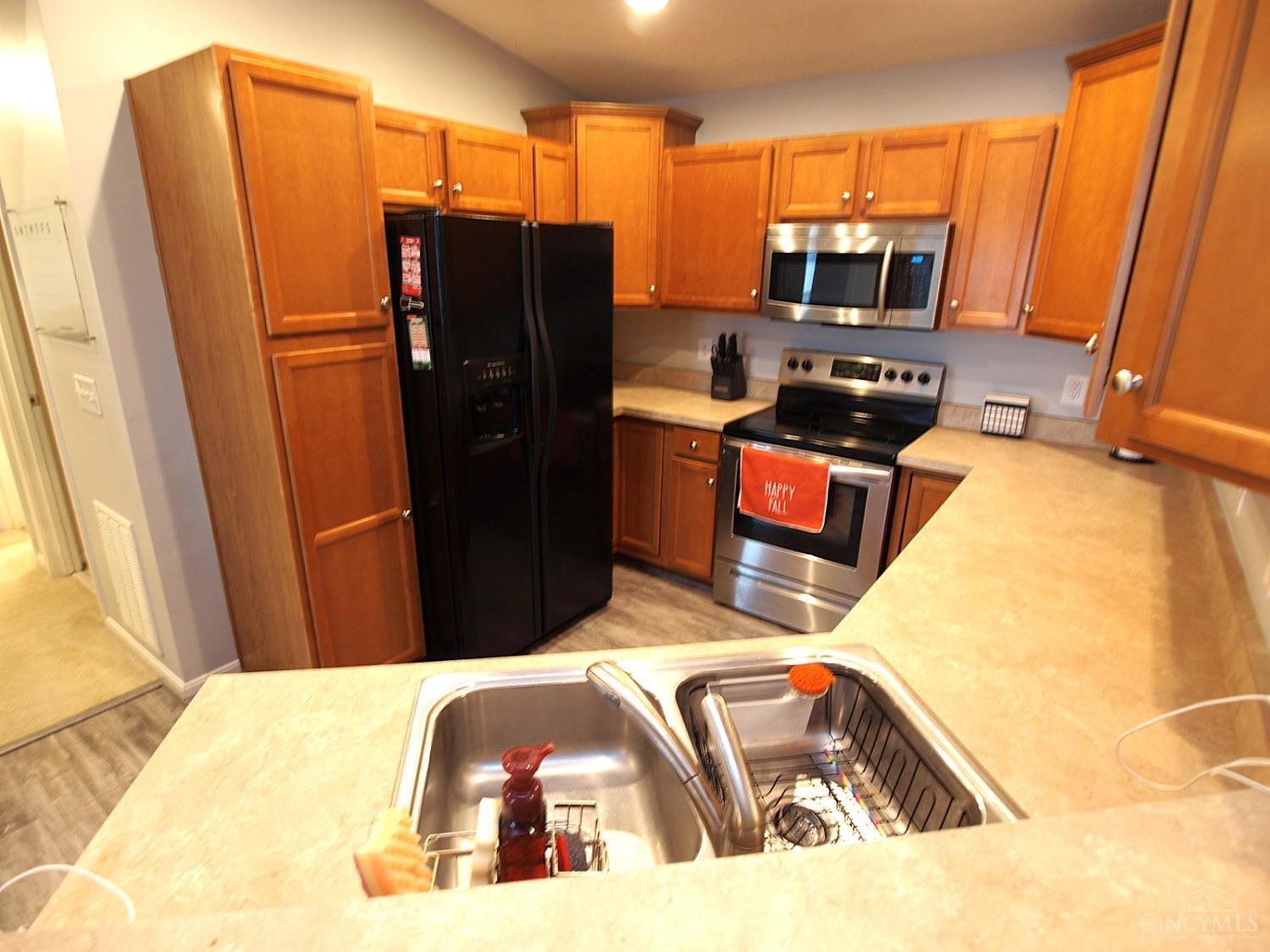7609 Skyview Circle Property Photo 6
