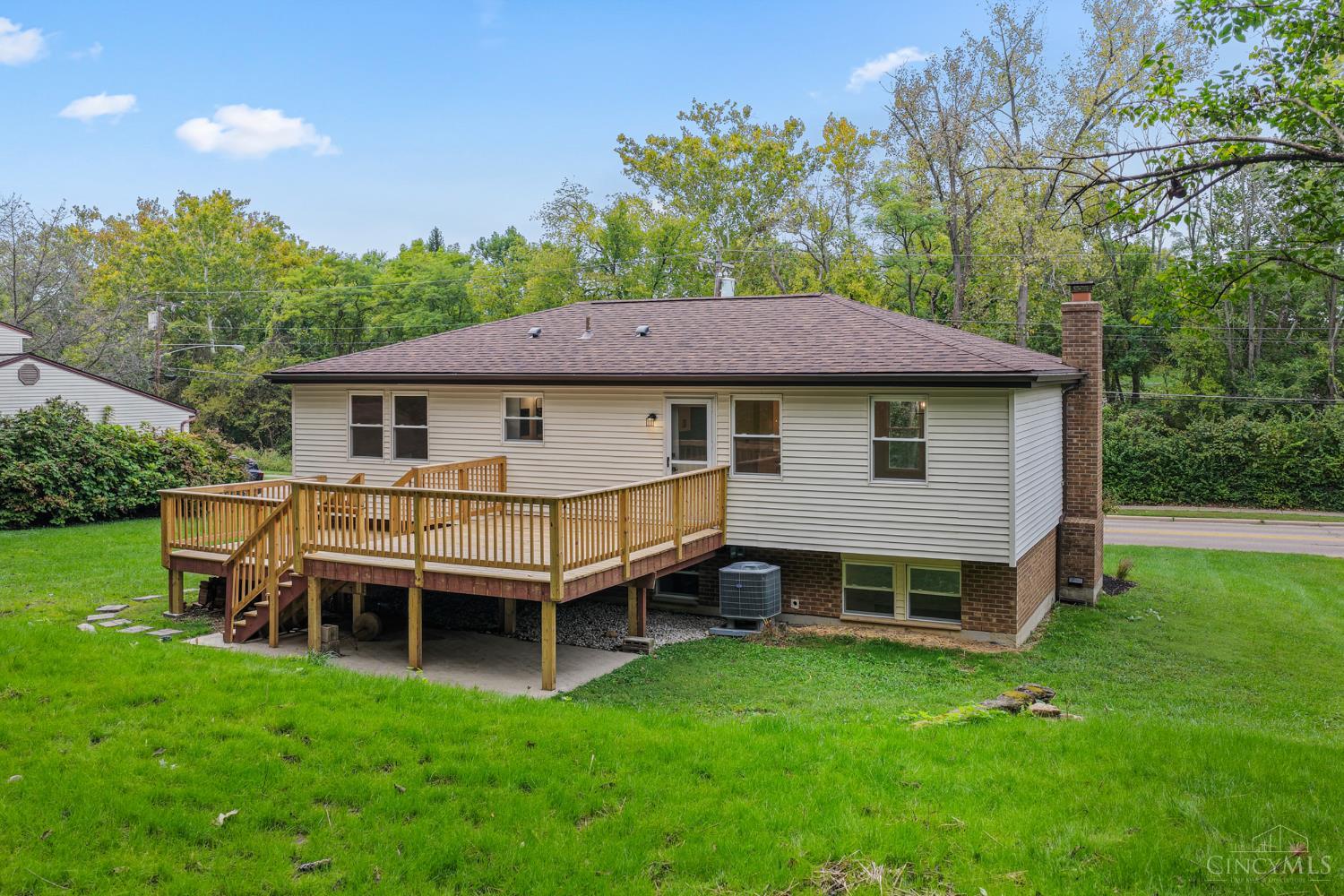 2618 Hunt Road Property Photo 4