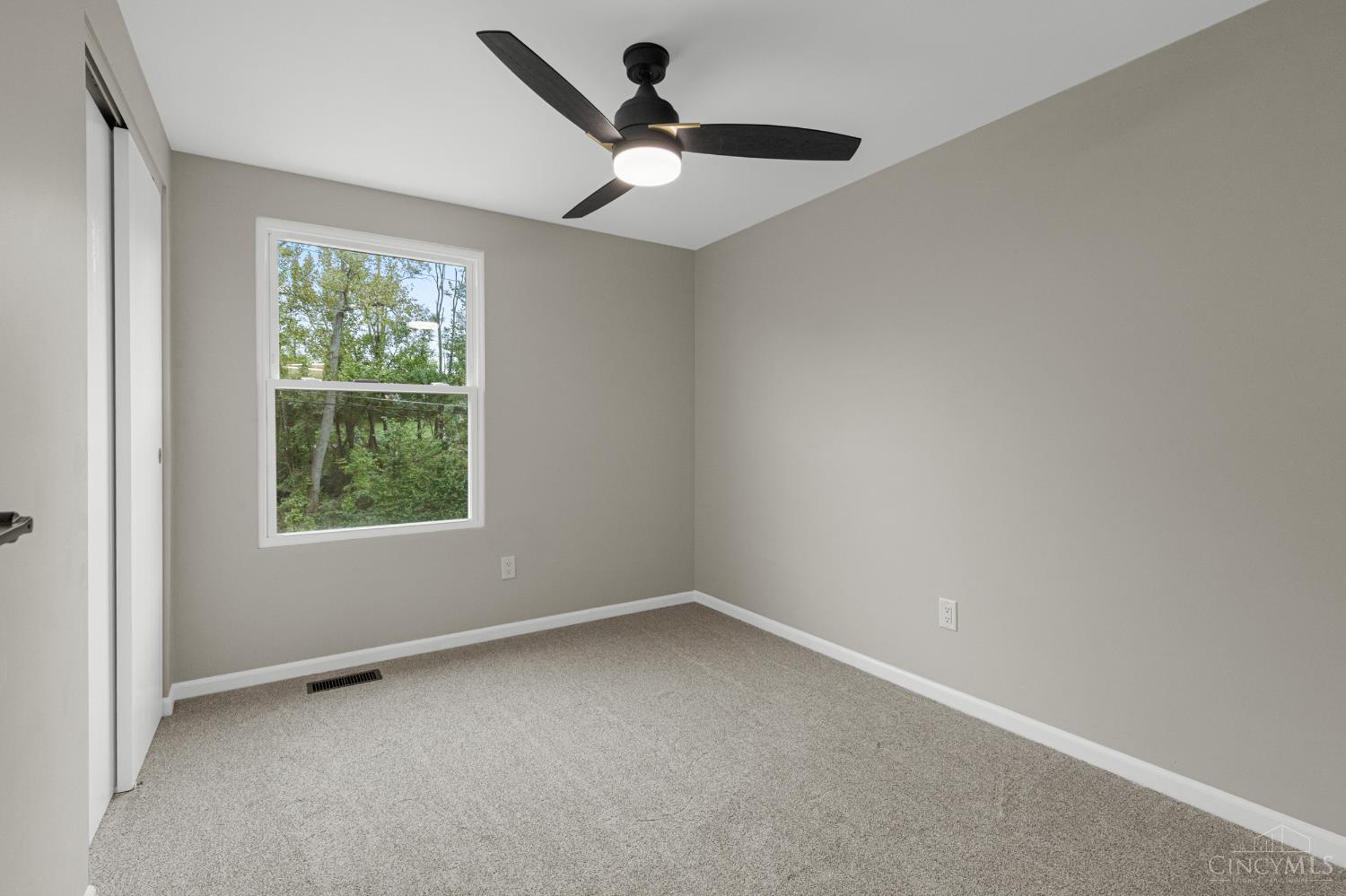 2618 Hunt Road Property Photo 22