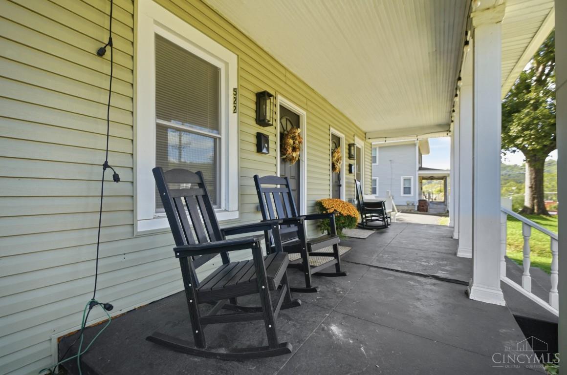 520 Main Street Property Photo 2