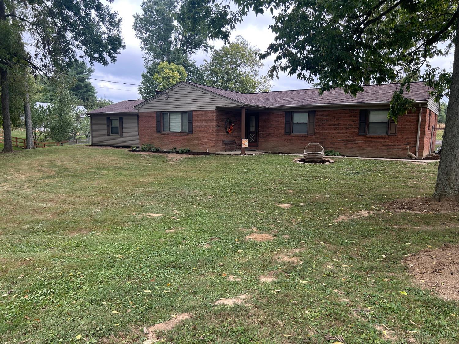 2253 Wildwood Lane Property Photo 1