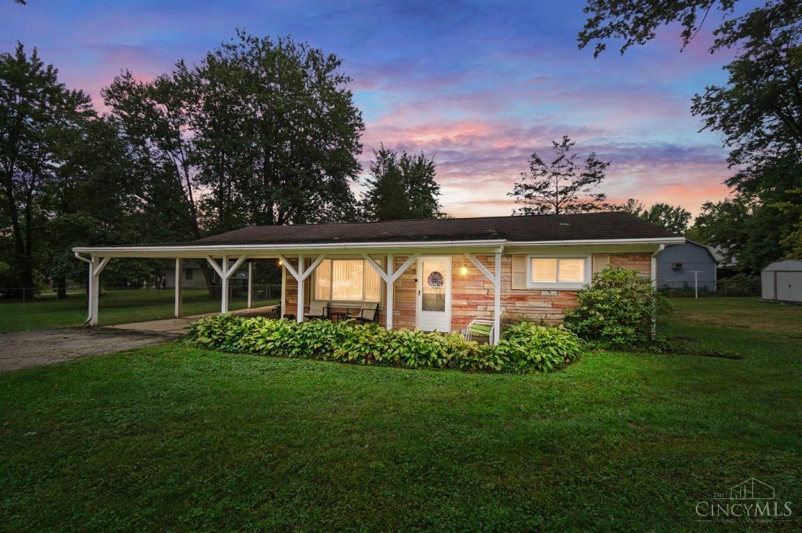 2429 Hibiscus Drive Property Photo 1