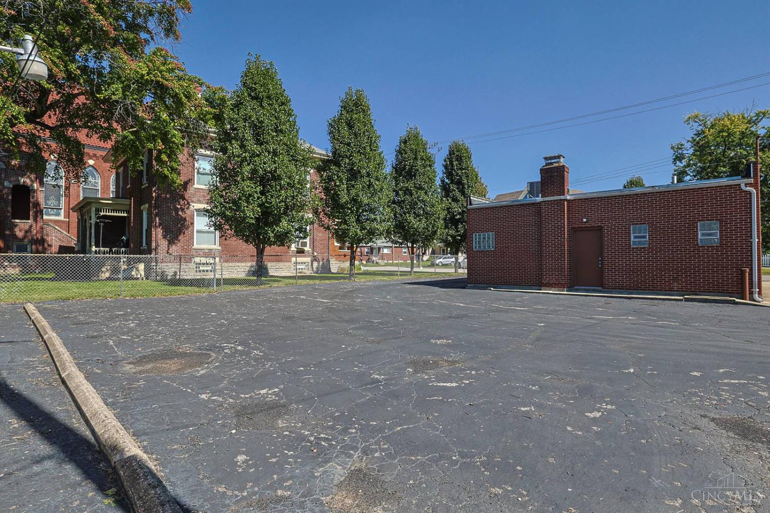 717 Jefferson Avenue Property Photo 12