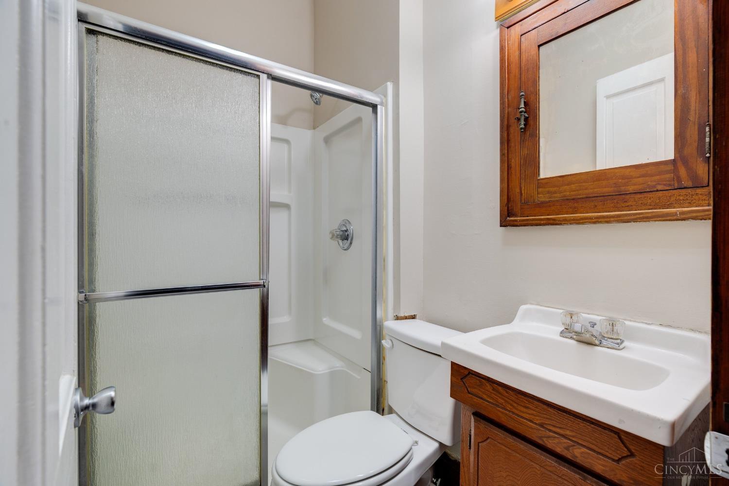 3884 Isabella Avenue Property Photo 21