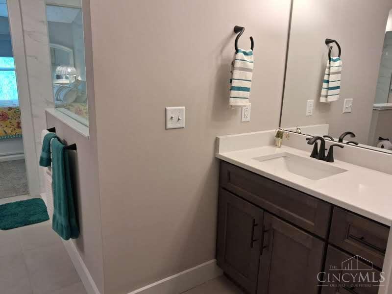 5011 Waterford Lane Property Photo 25