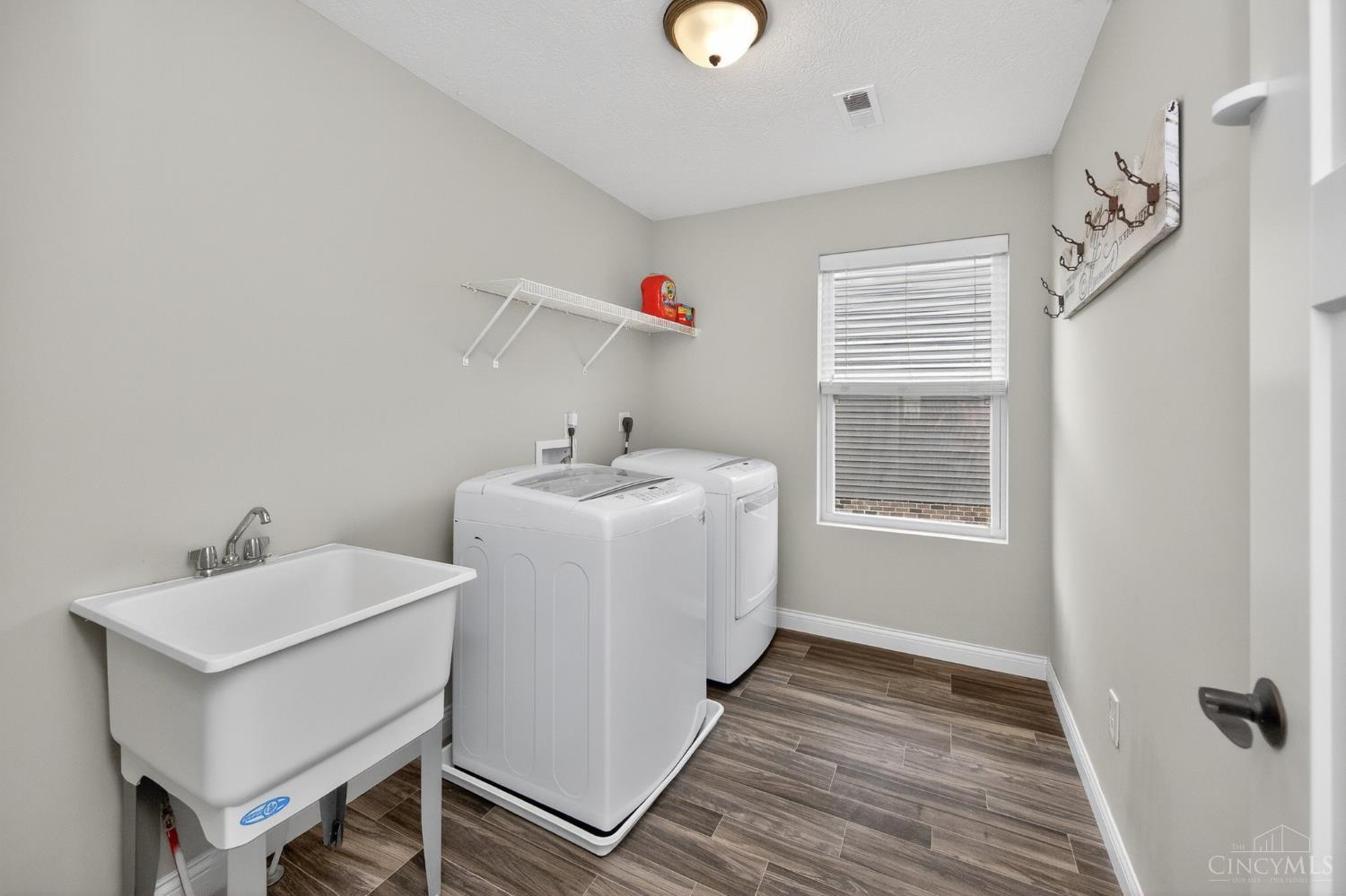 8101 Taffy Drive Property Photo 49