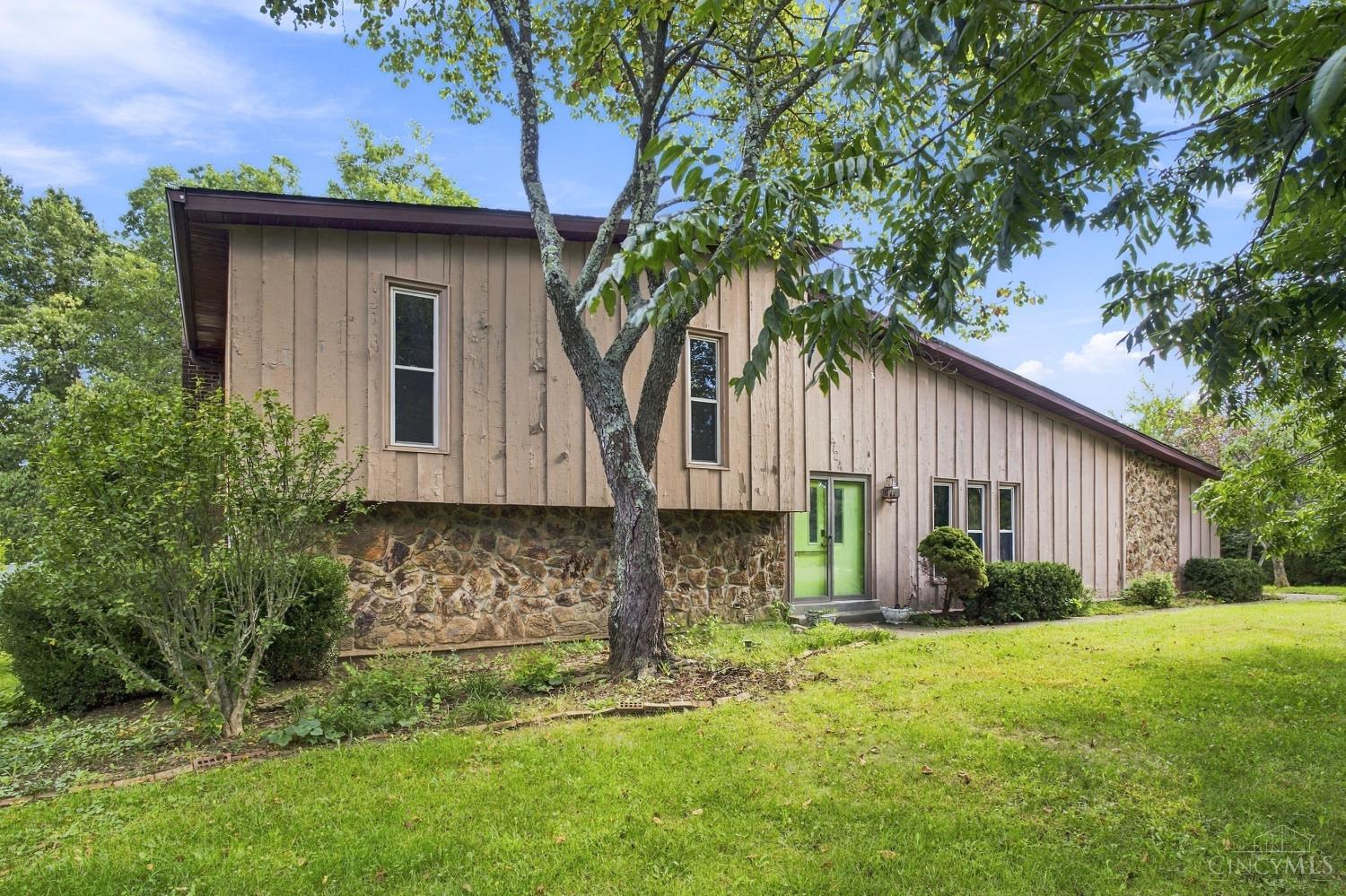724 Shultz Drive Property Photo 3