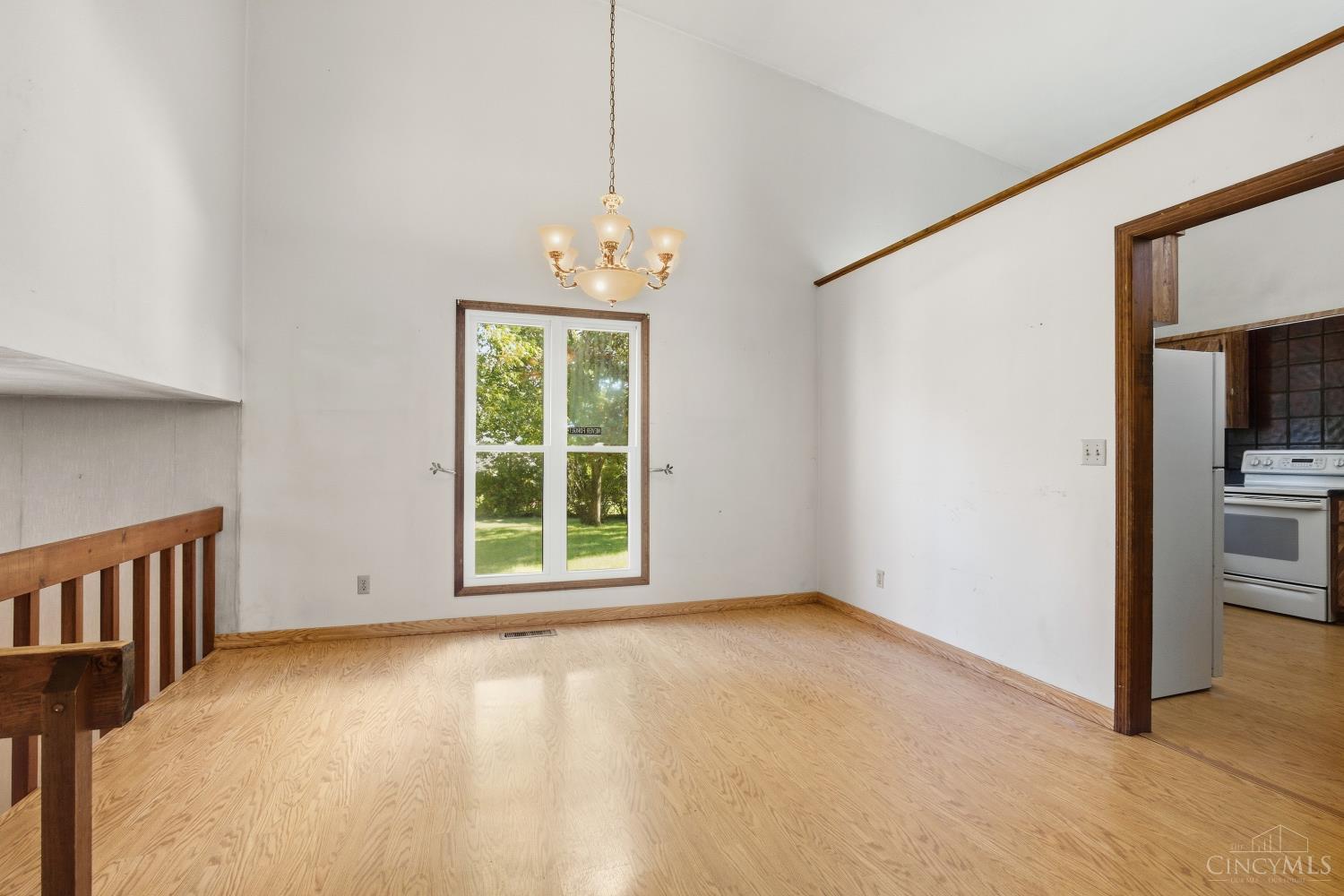 724 Shultz Drive Property Photo 8