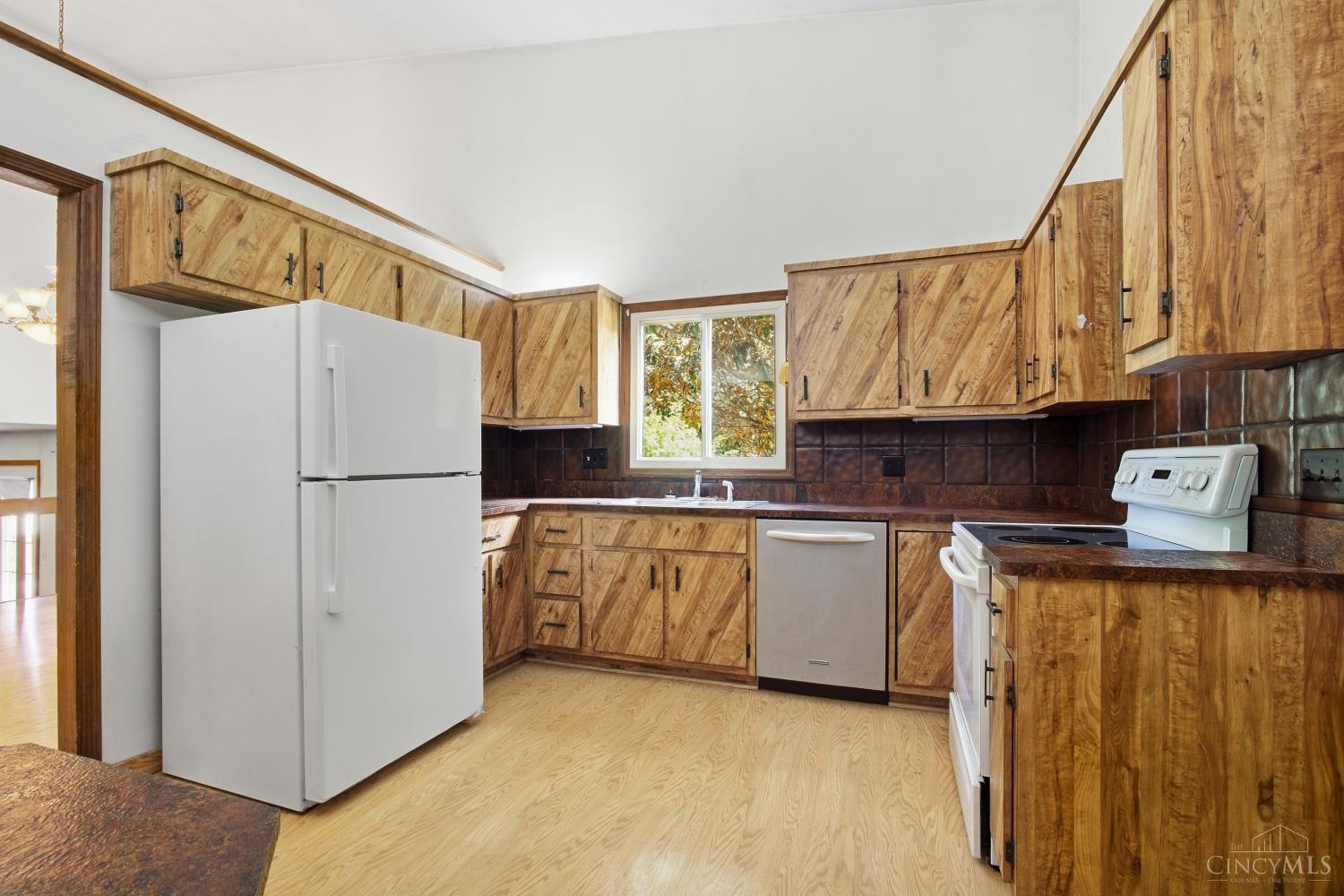 724 Shultz Drive Property Photo 10
