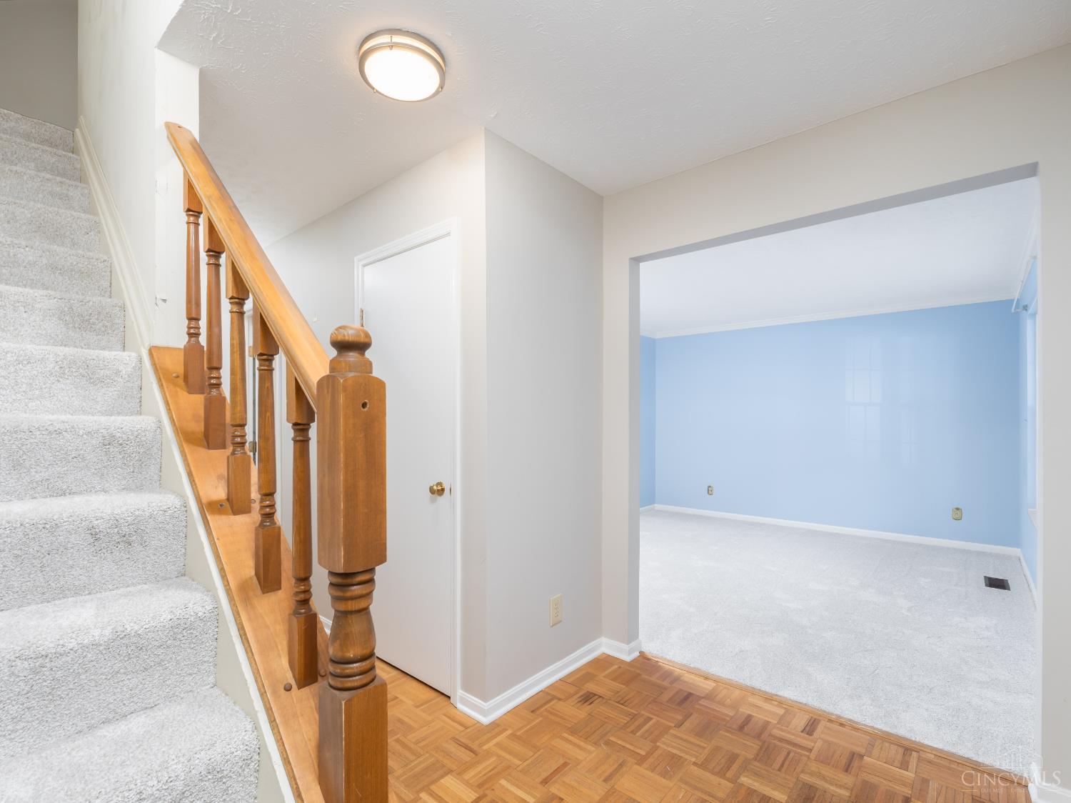 547 Hamblin Drive Property Photo 3