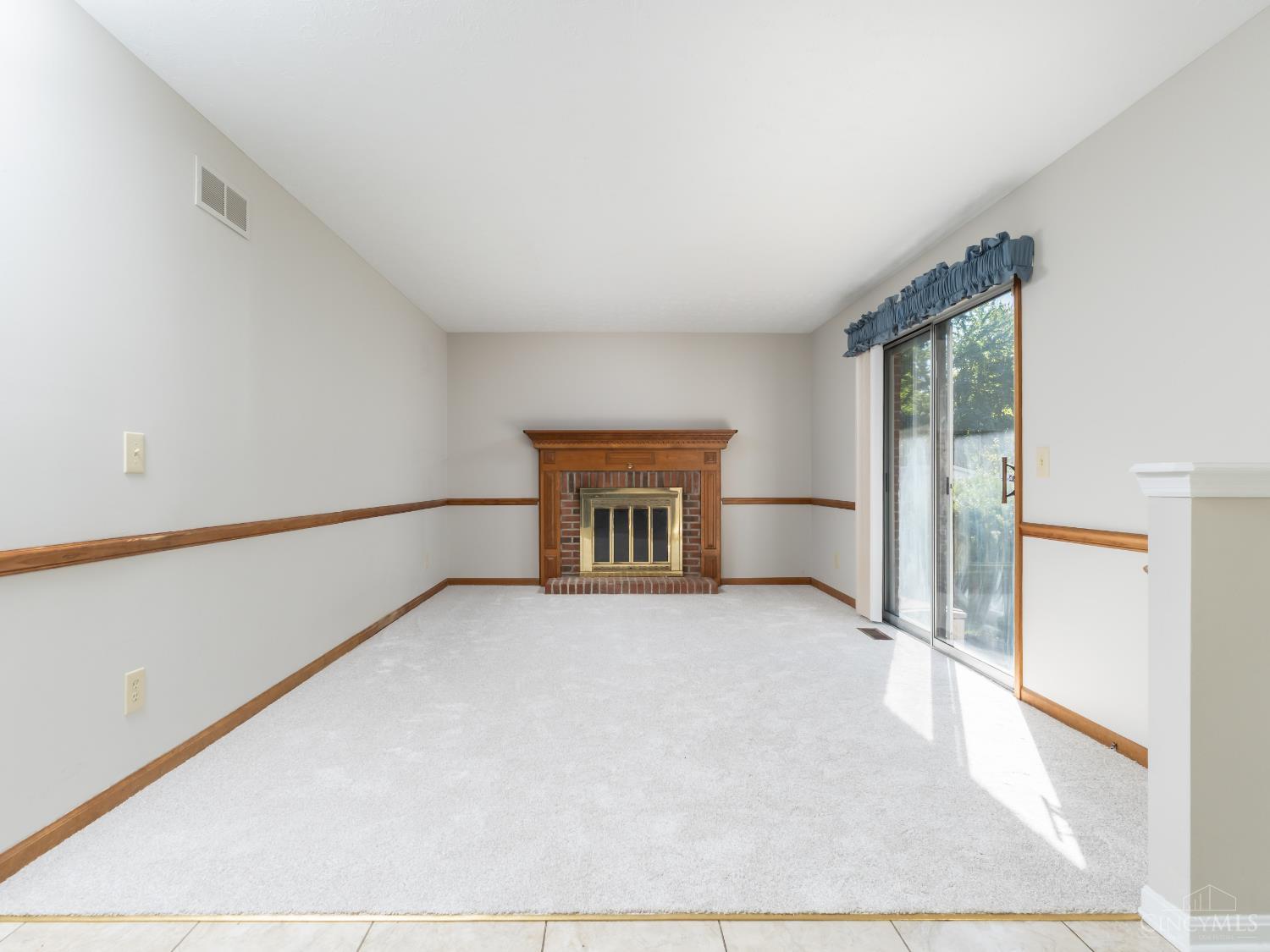 547 Hamblin Drive Property Photo 16