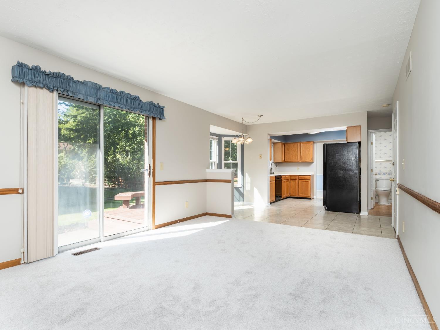 547 Hamblin Drive Property Photo 17