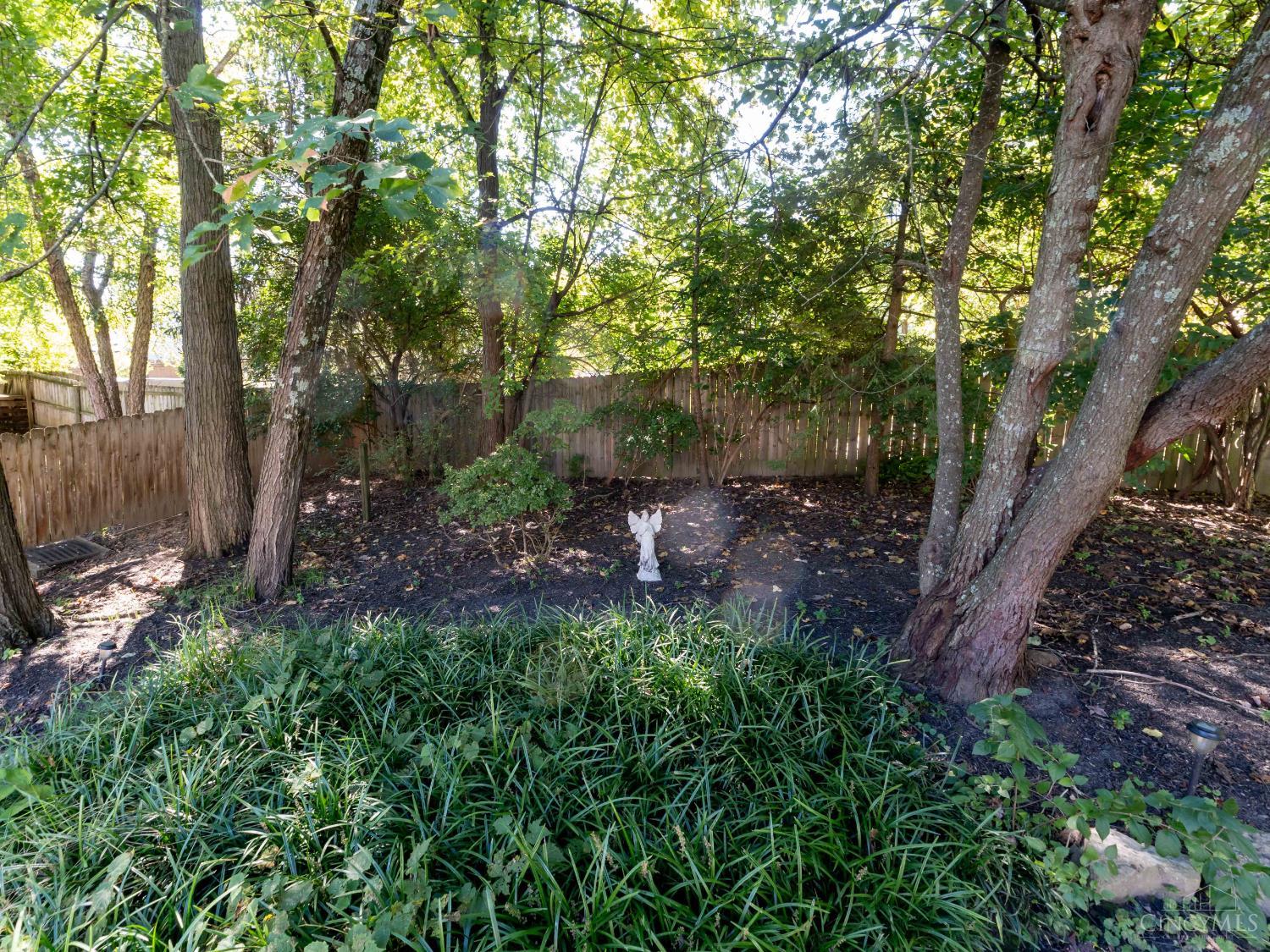 547 Hamblin Drive Property Photo 35