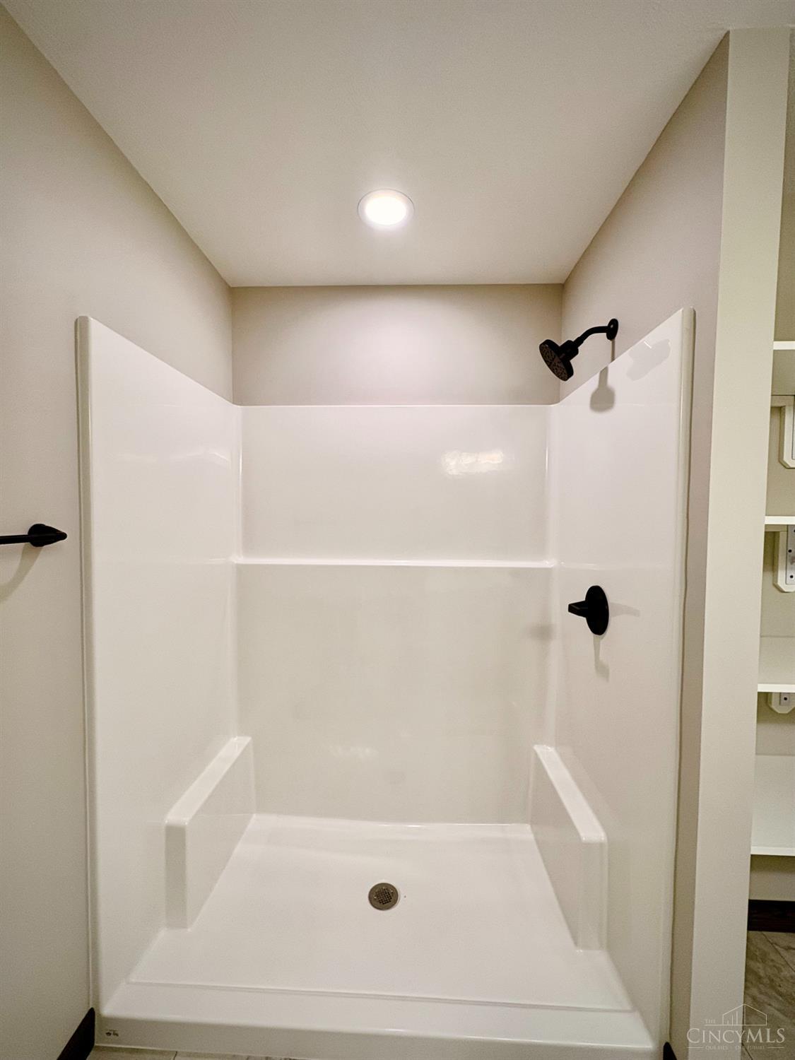1895349 Property Photo 13
