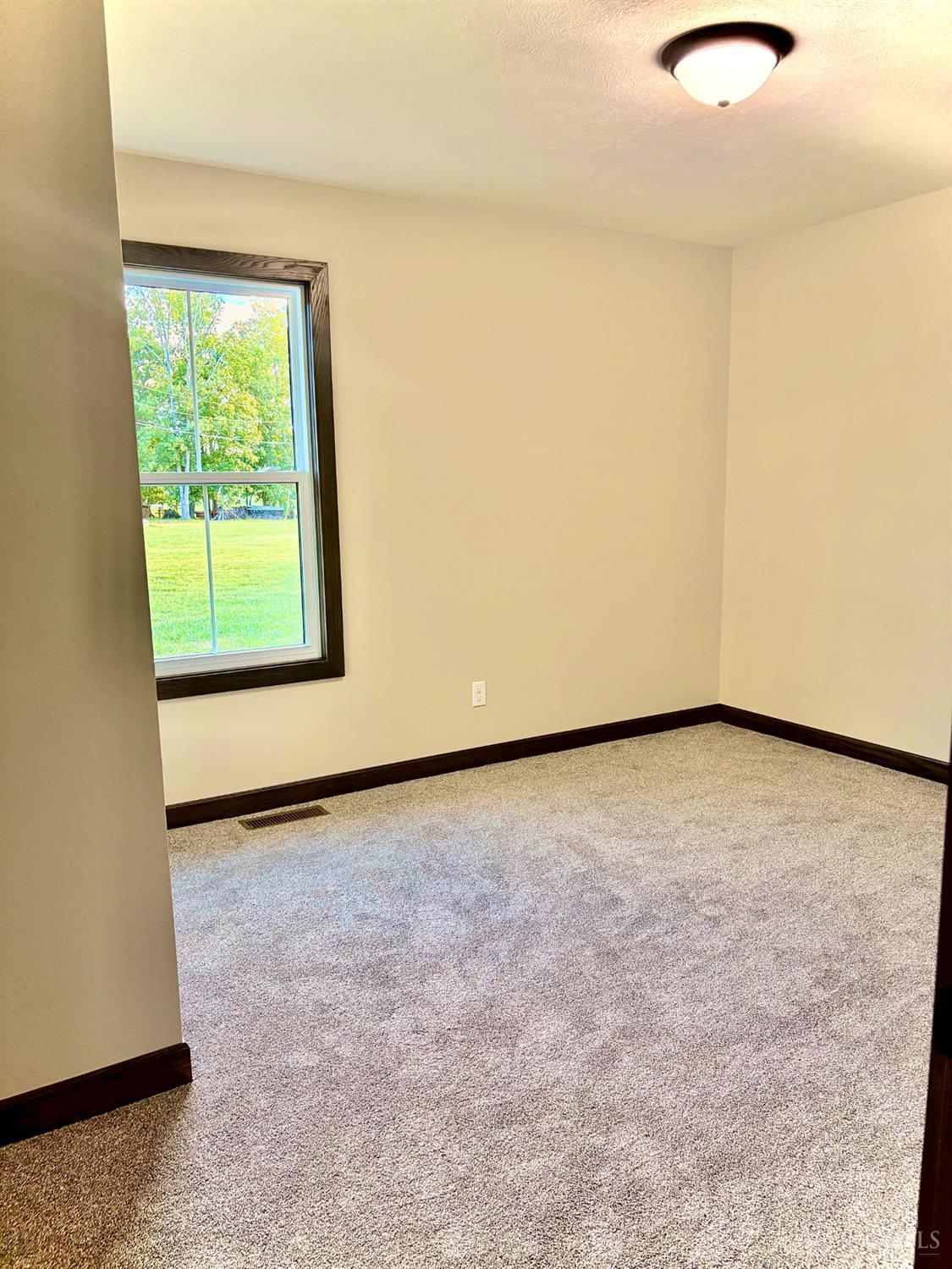 1895349 Property Photo 17