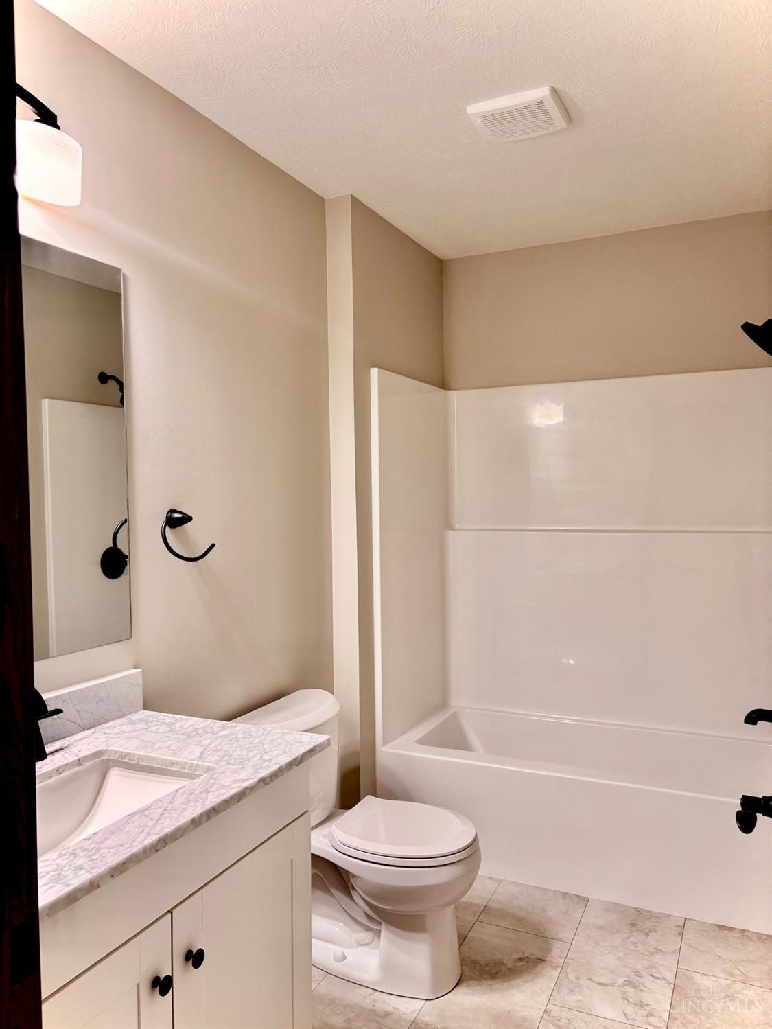 1895349 Property Photo 18