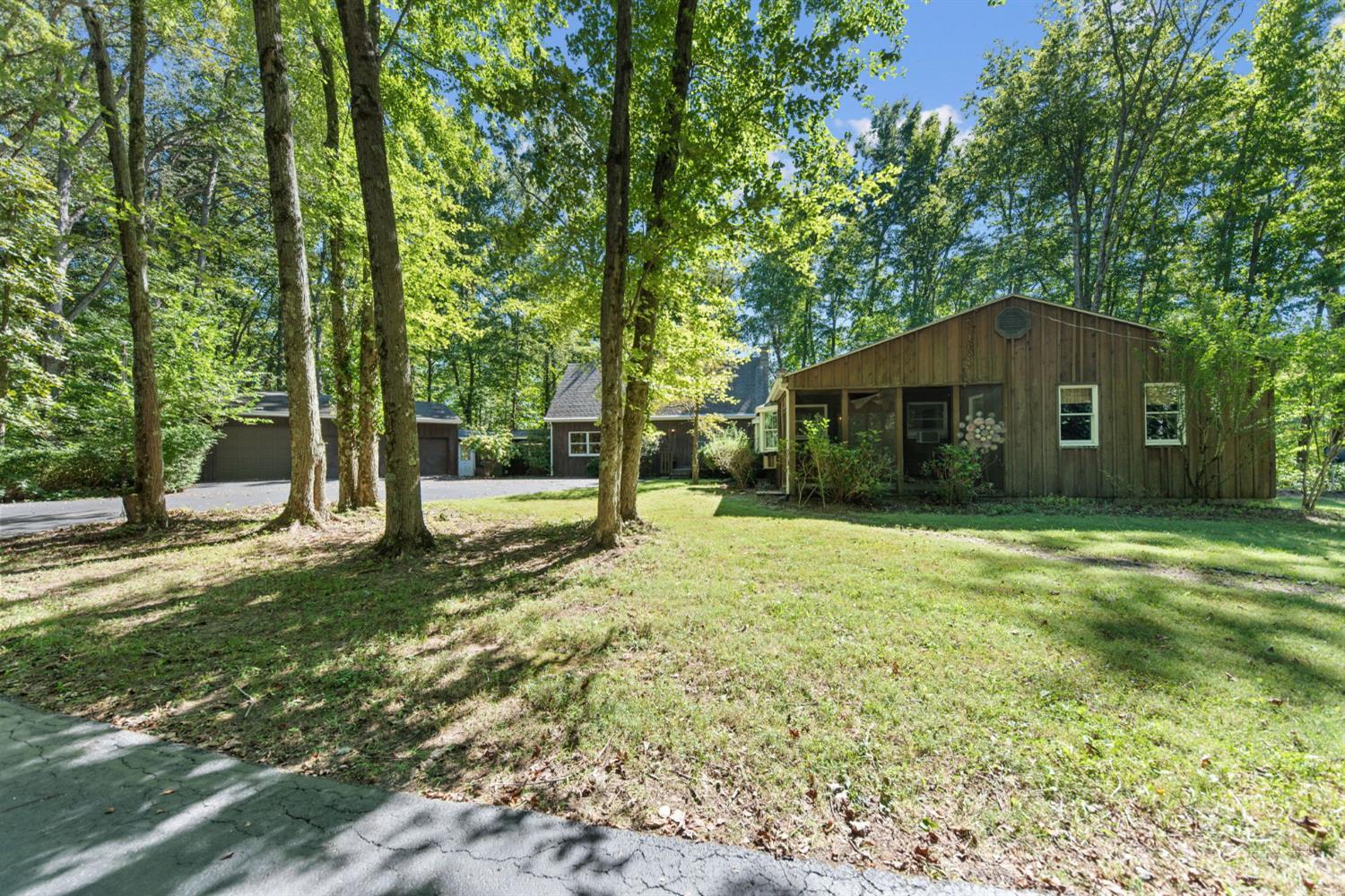 4824 Goose Run Road Property Photo 3