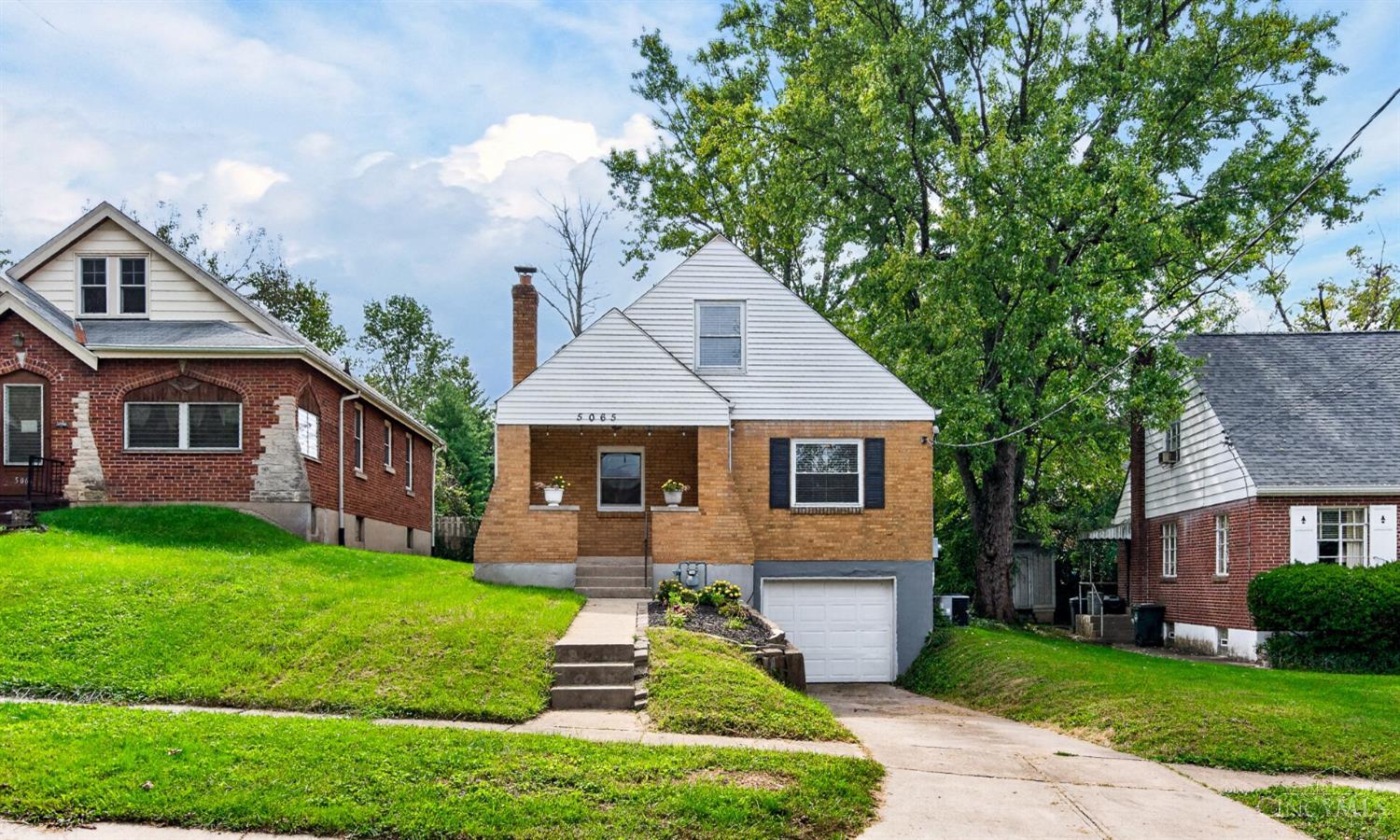 5065 Western Hills Avenue Property Photo 1