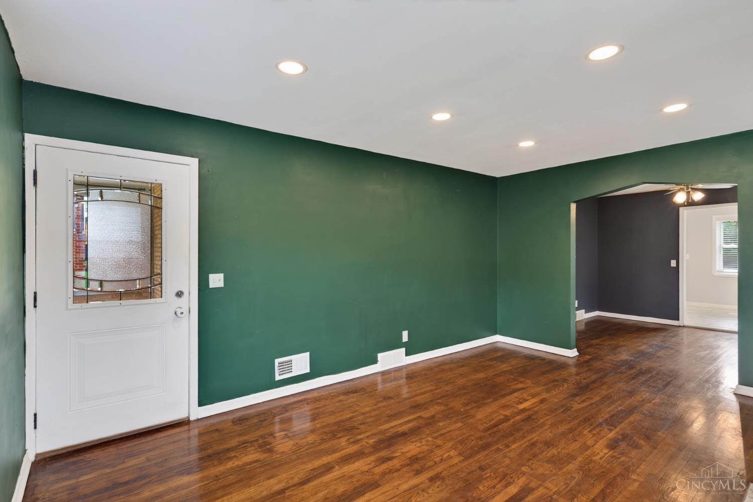 5065 Western Hills Avenue Property Photo 5