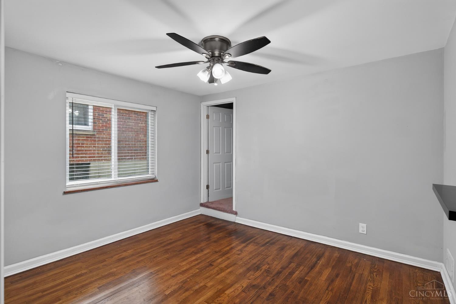 5065 Western Hills Avenue Property Photo 20