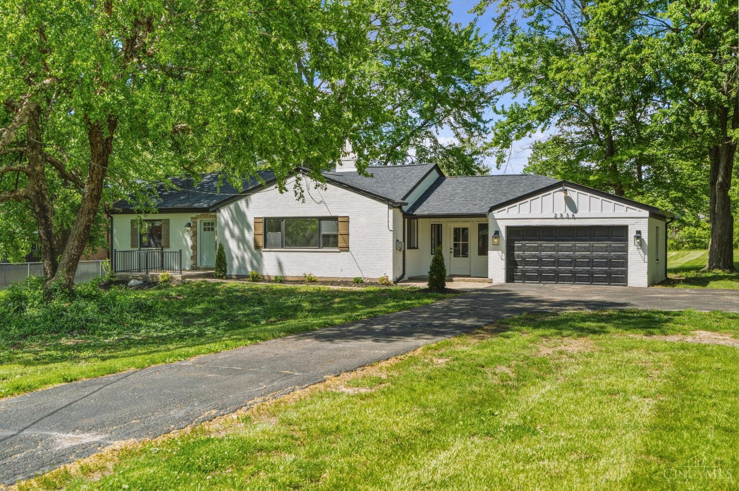 2836 Banning Road Property Photo 1