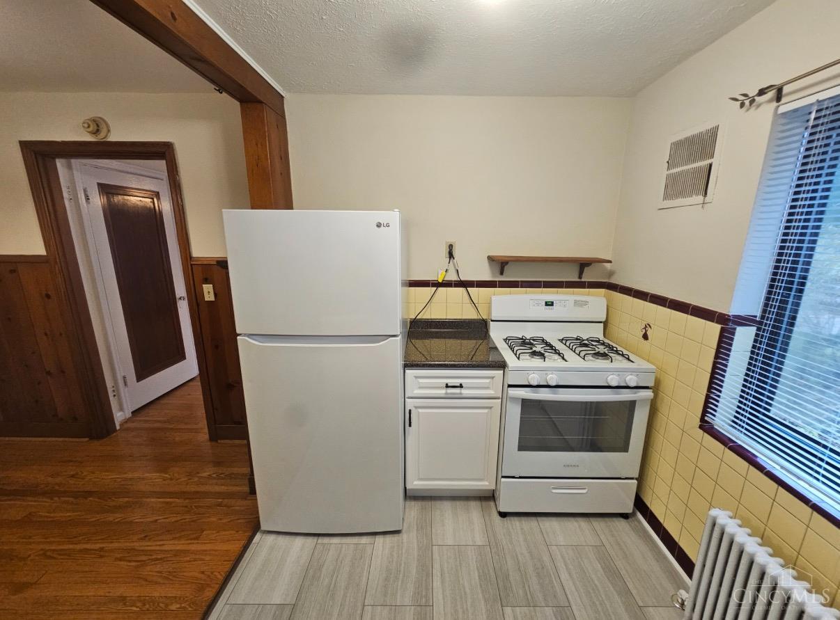 234 Woolper Avenue Property Photo 3