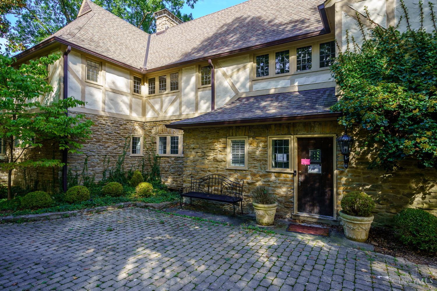 14 Garden Place Property Photo