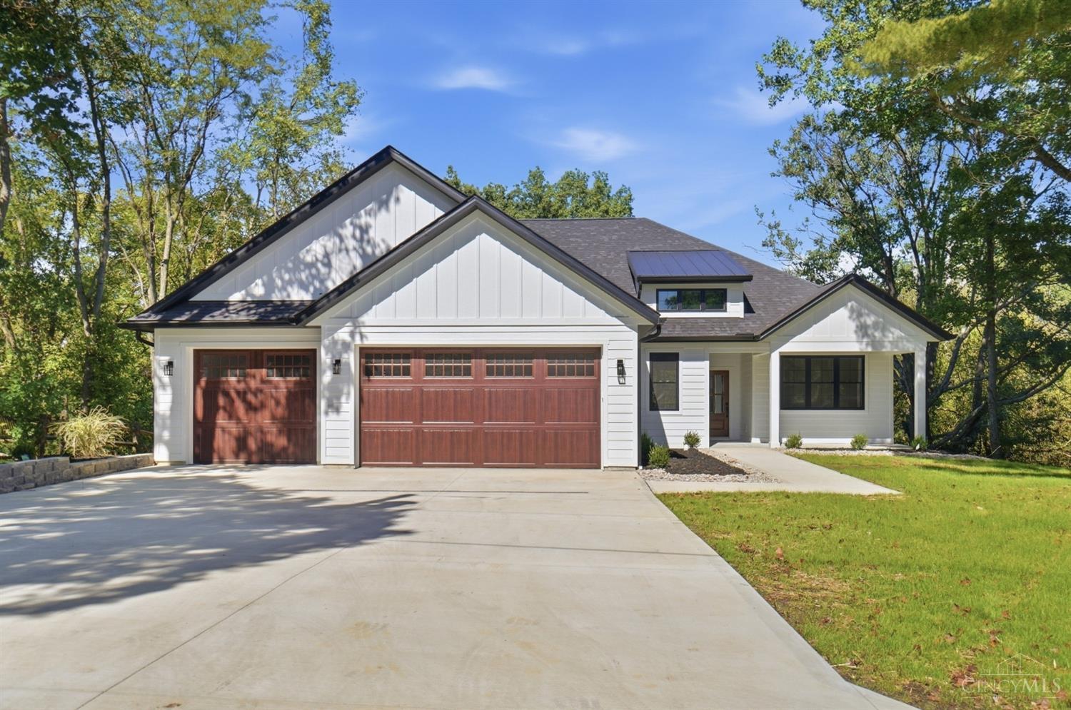 2634 Daisy Drive Property Photo 1