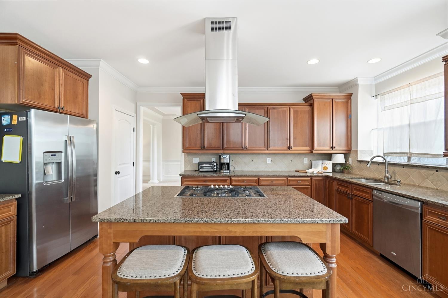 3522 Riverside Drive Property Photo 11