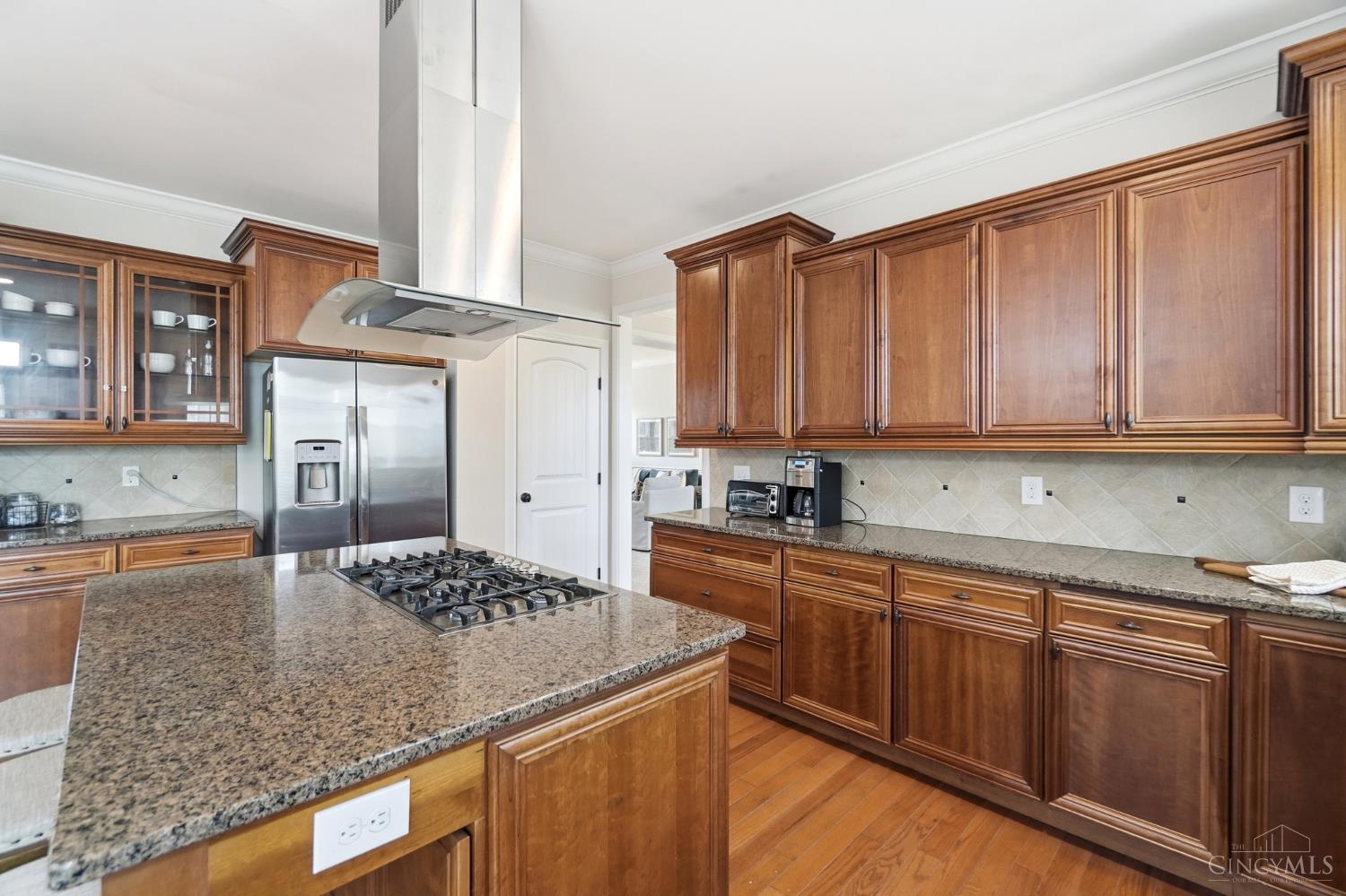 3522 Riverside Drive Property Photo 15