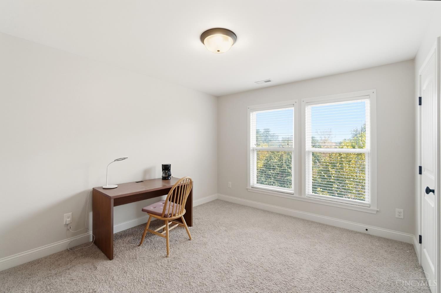 3522 Riverside Drive Property Photo 42