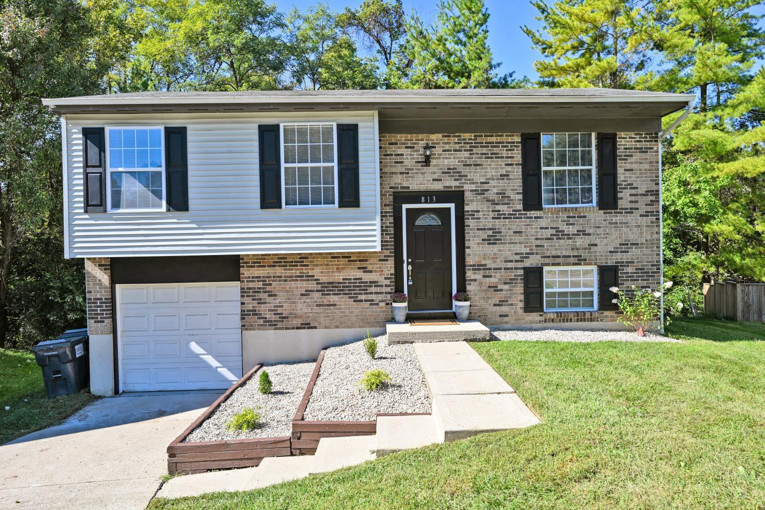 813 Allenwood Court Property Photo 1