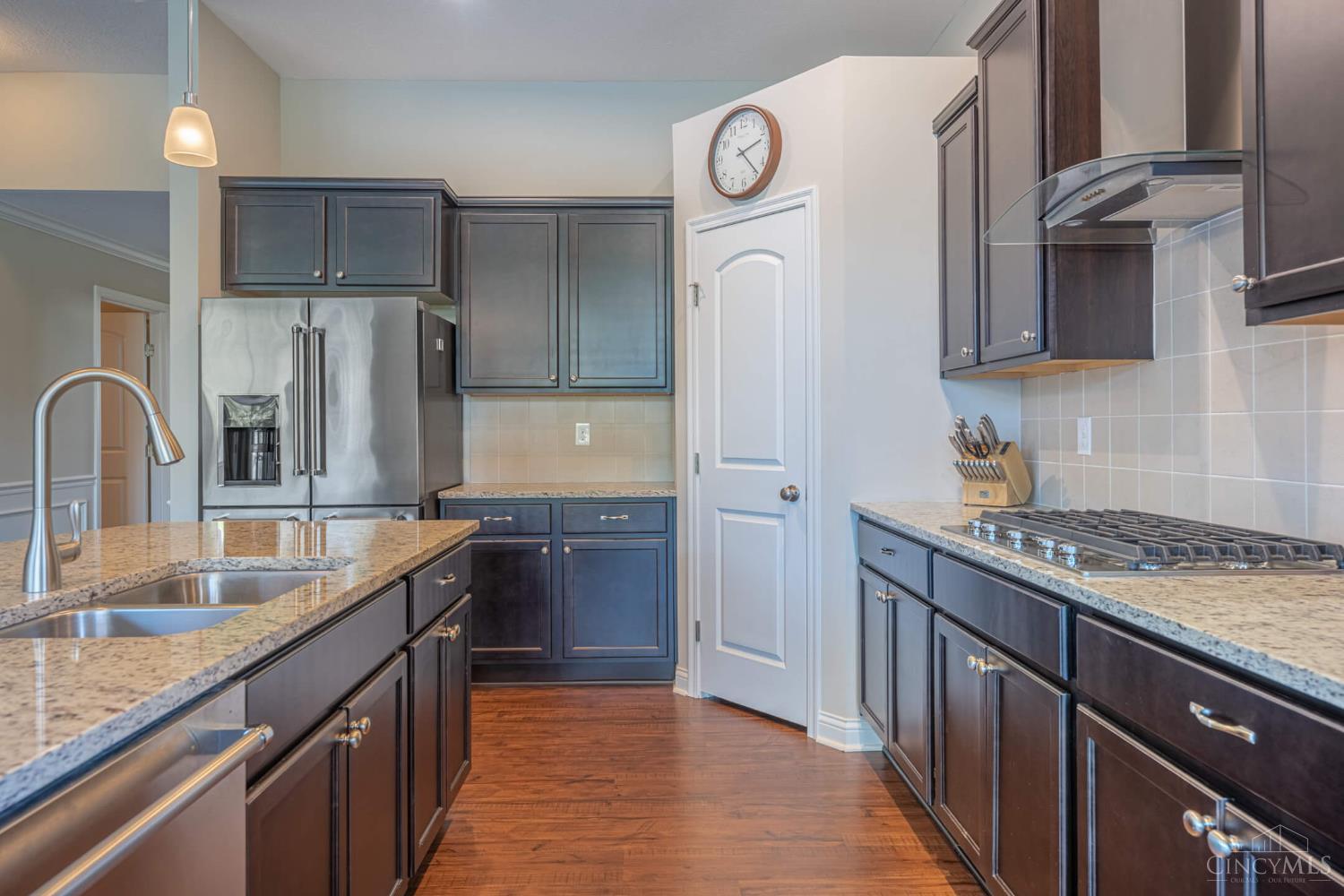 3194 Renaissance Boulevard Property Photo 8