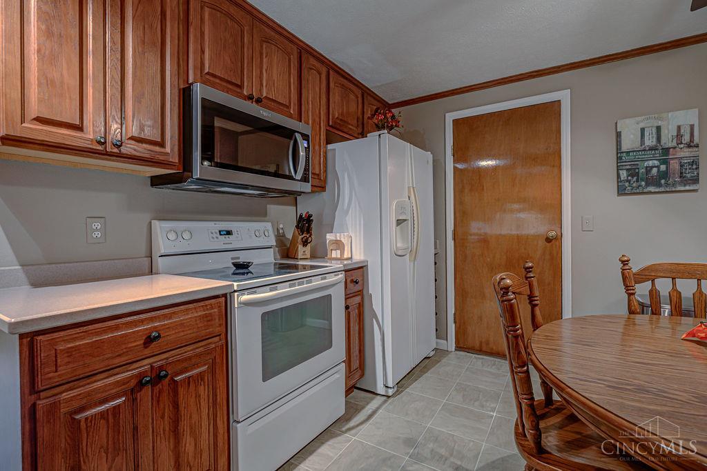 923 Beechmeadow Lane Property Photo 10