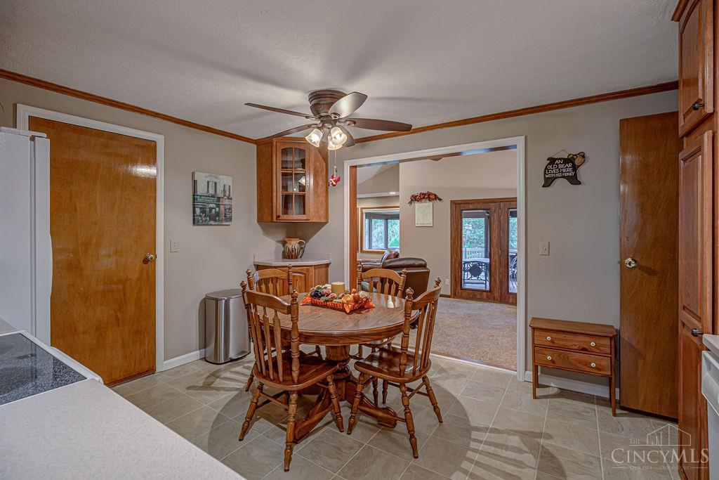 923 Beechmeadow Lane Property Photo 11