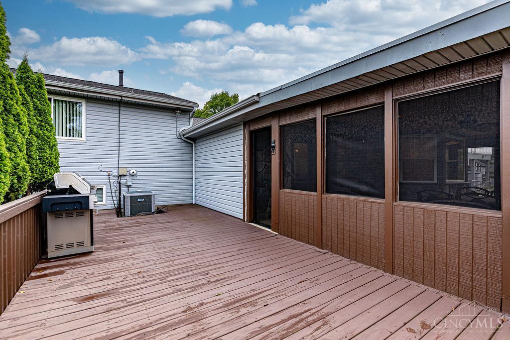 923 Beechmeadow Lane Property Photo 32