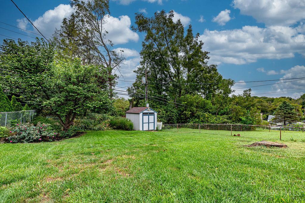 923 Beechmeadow Lane Property Photo 34