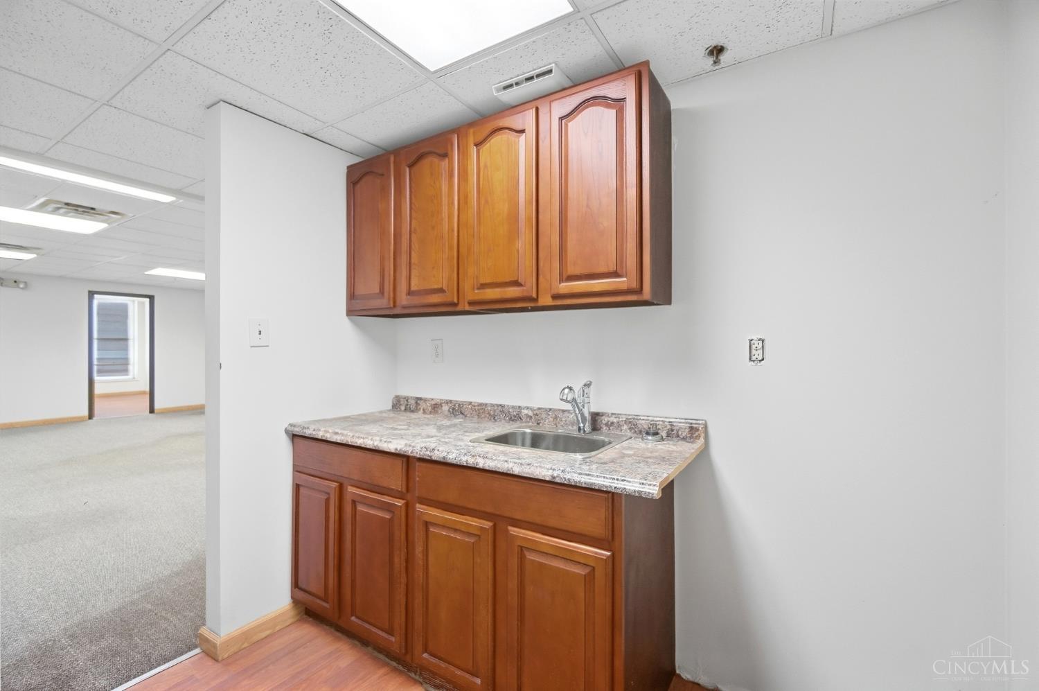 E 123 4th Street Property Photo 35