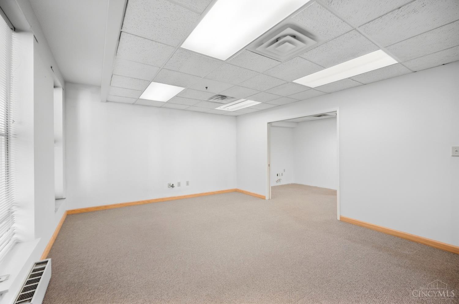 E 123 4th Street Property Photo 39