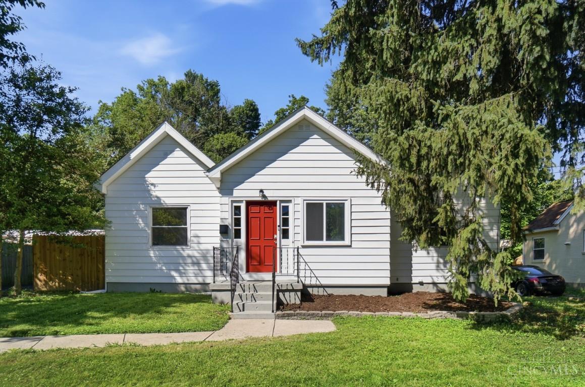 7099 Beechmont Avenue Property Photo 1