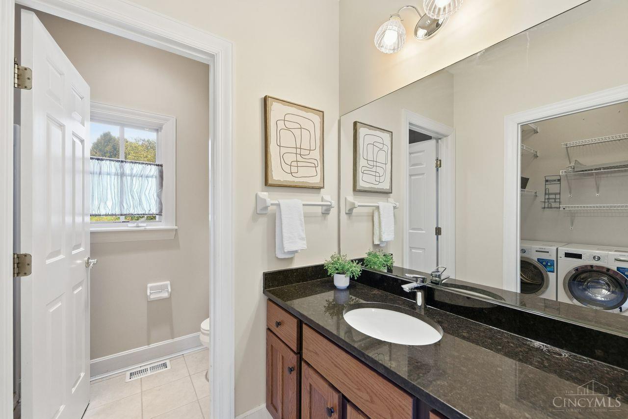 8575 Sleepy Hollow Drive Property Photo 13