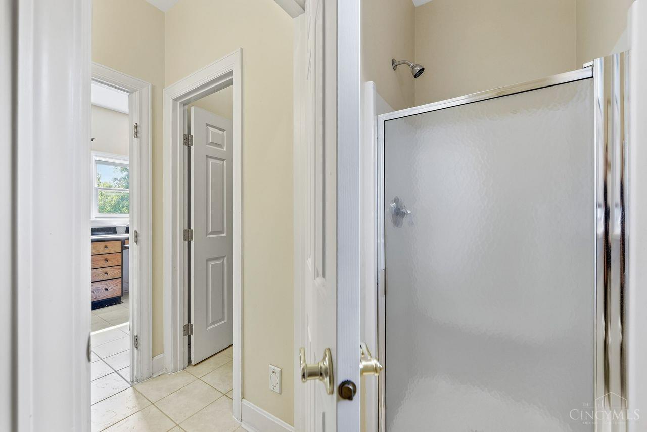 8575 Sleepy Hollow Drive Property Photo 15