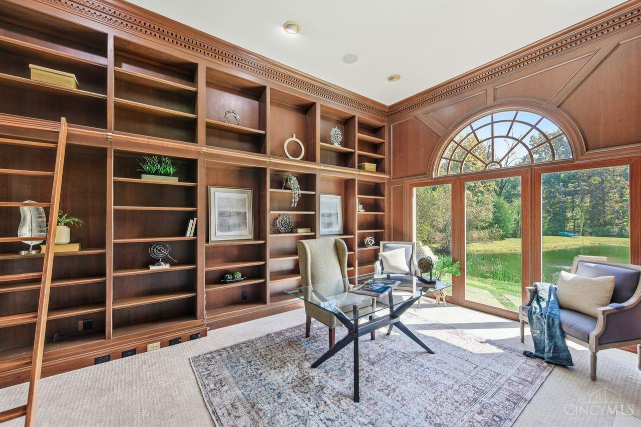 8575 Sleepy Hollow Drive Property Photo 44