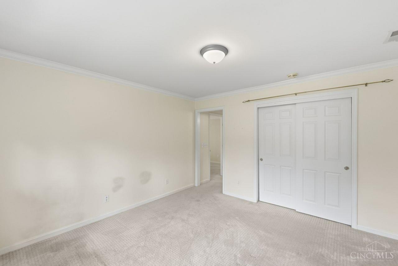 8575 Sleepy Hollow Drive Property Photo 52