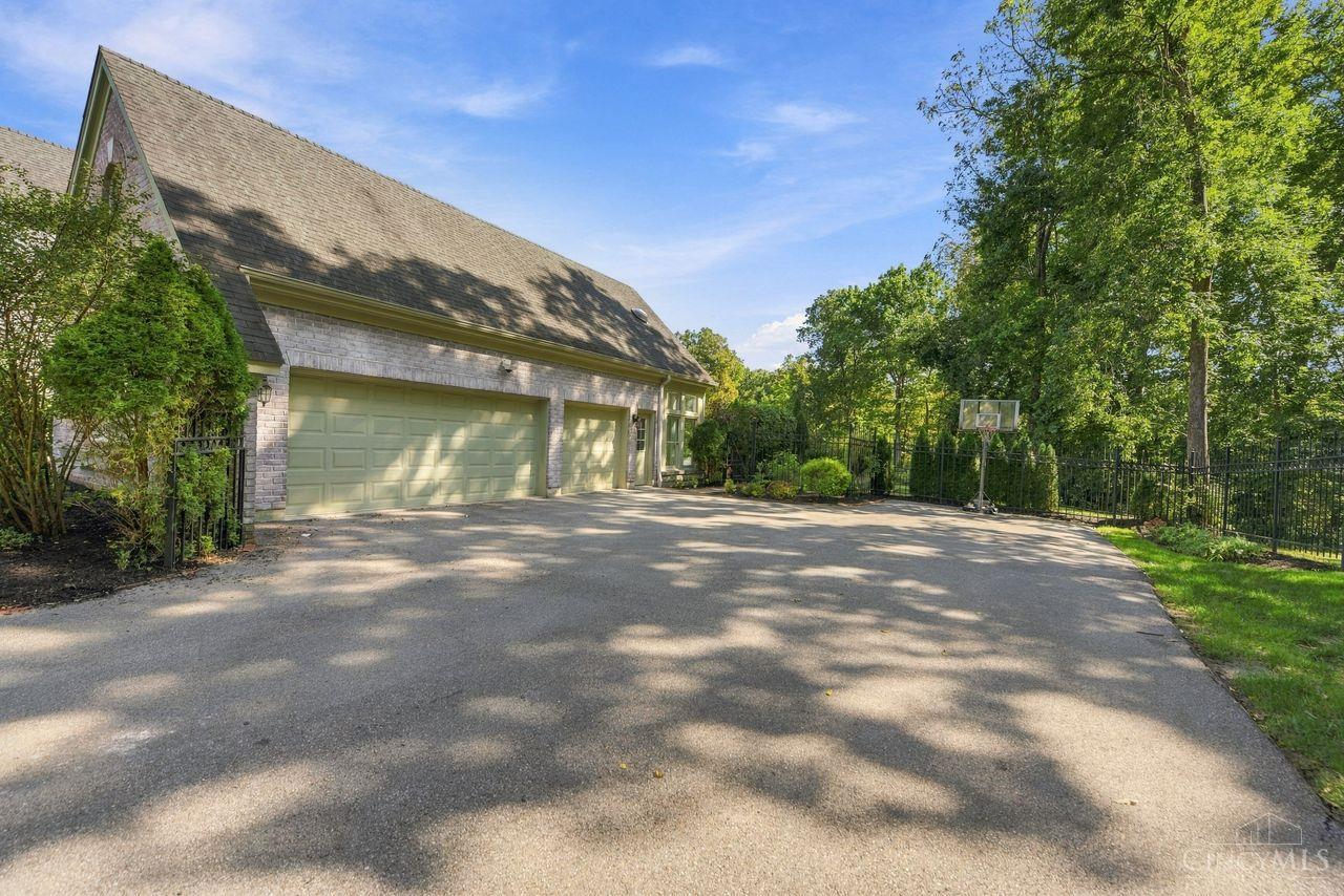 8575 Sleepy Hollow Drive Property Photo 91