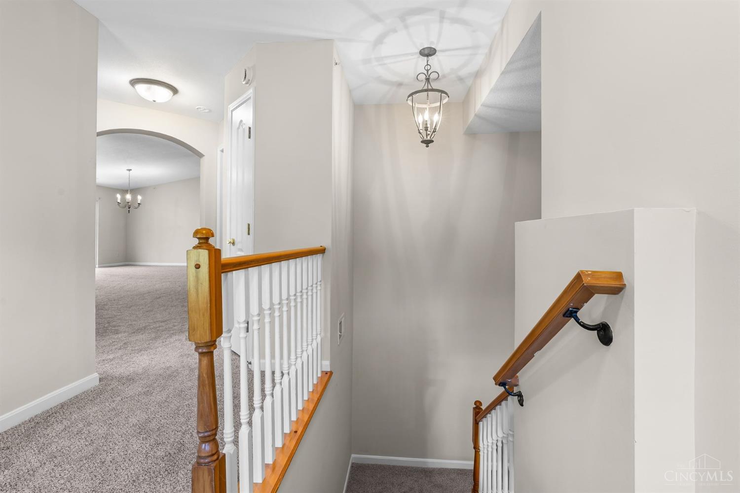 4654 Trophy Lane Property Photo 3