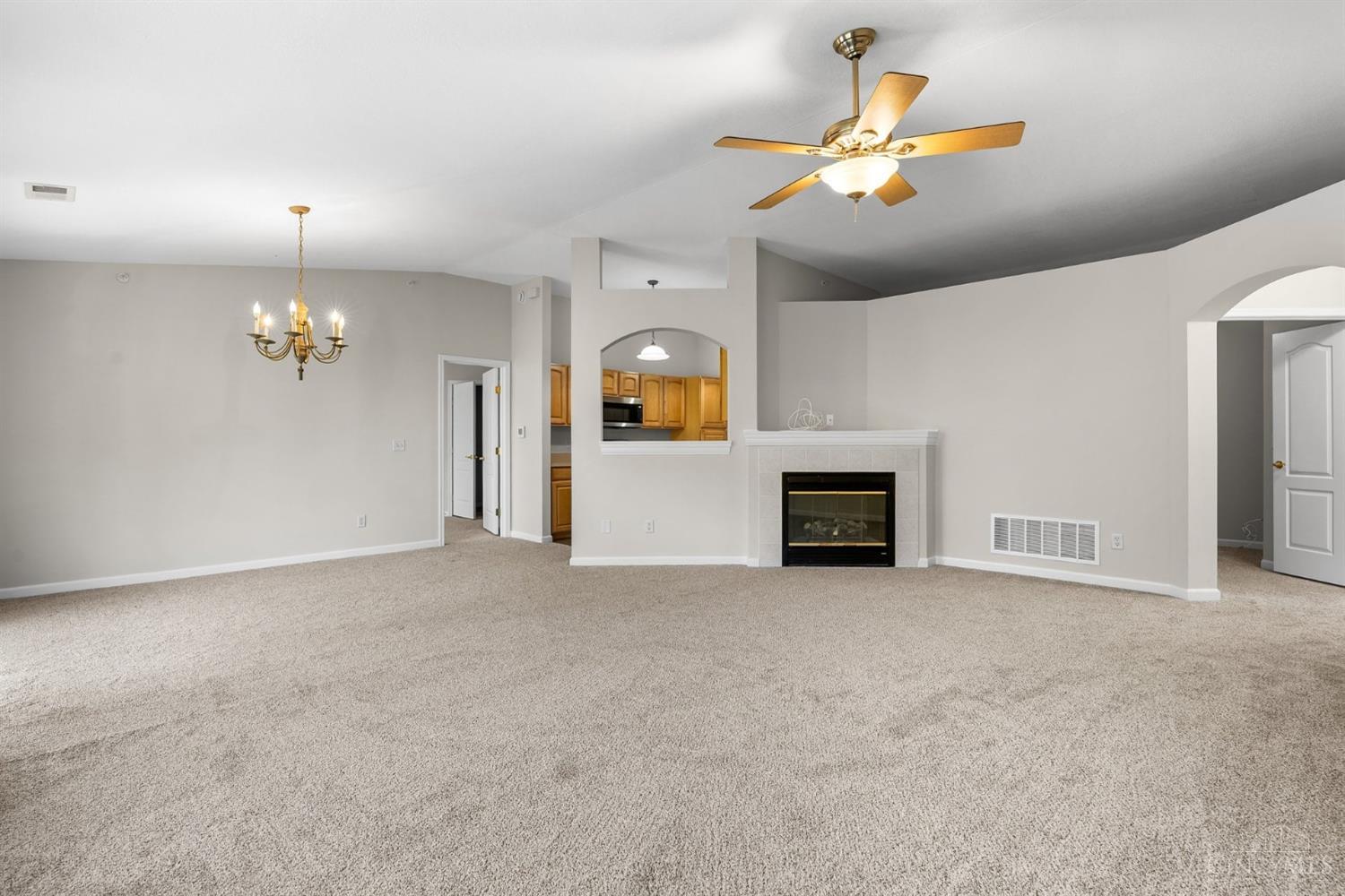 4654 Trophy Lane Property Photo 4