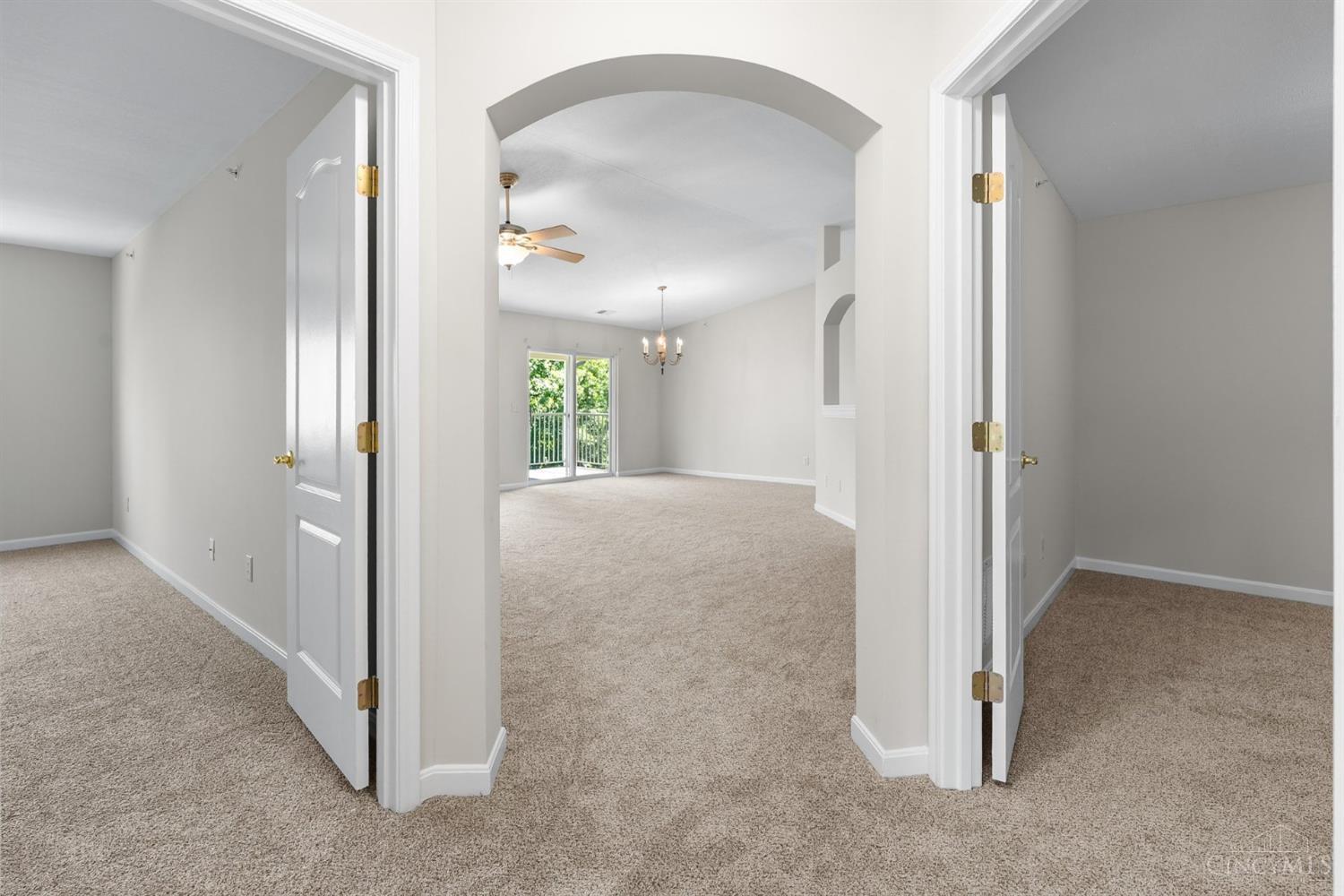 4654 Trophy Lane Property Photo 16